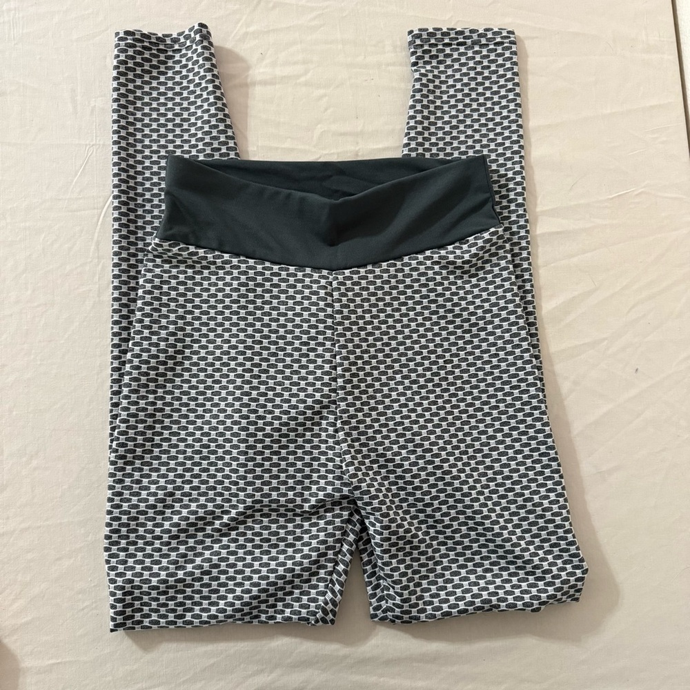 Stylish Black and Gray Leggings